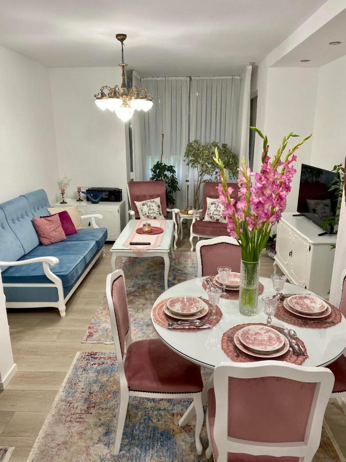 Crystal Rose - Center Apartment 斯科普里 外观 照片